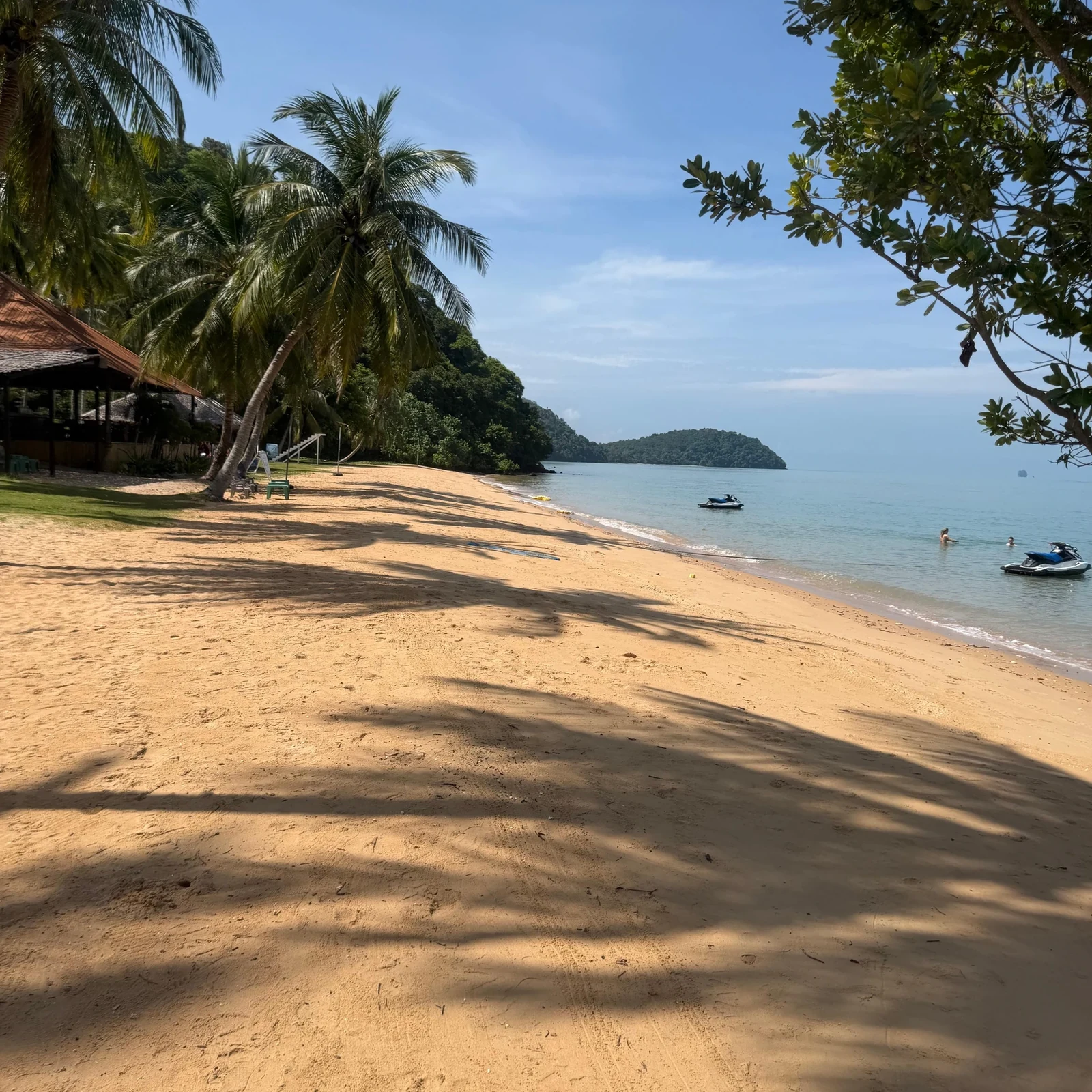 A day of islands, caves and beaches in Phang Nga Bay
