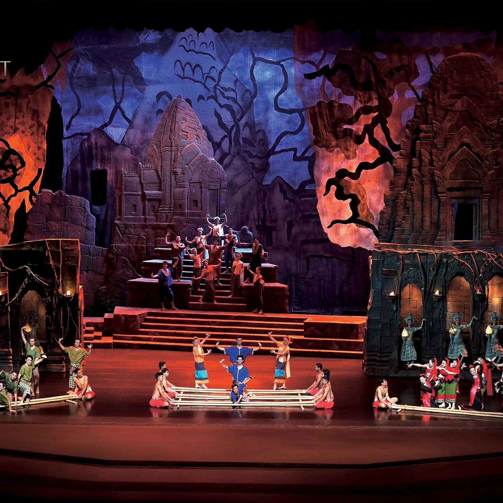 Siam Niramit Phuket : spectacle, dîner et transferts