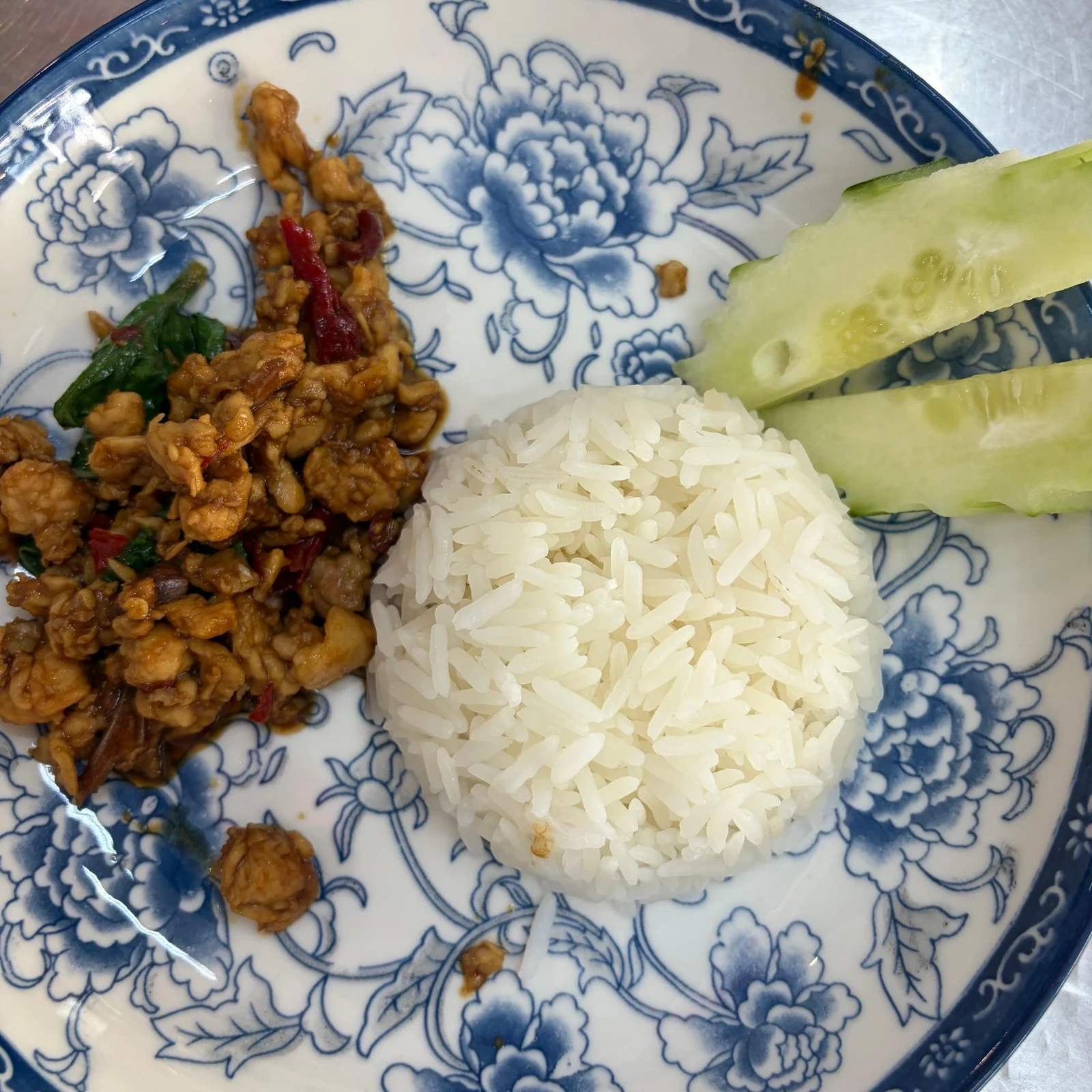 Entdecke die Aromen Südphukets zu Fuß