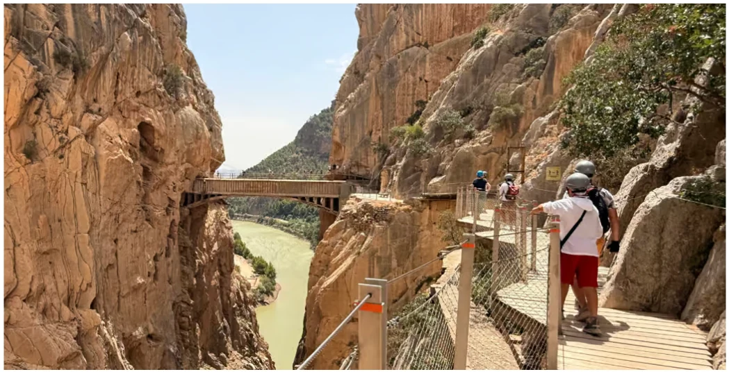 Visite guidée du Caminito del Rey depuis Malaga avec transport, entrée et guide officiel