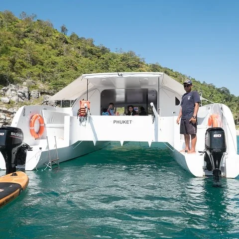Un catamarán privado para descubrir las islas desde Phuket