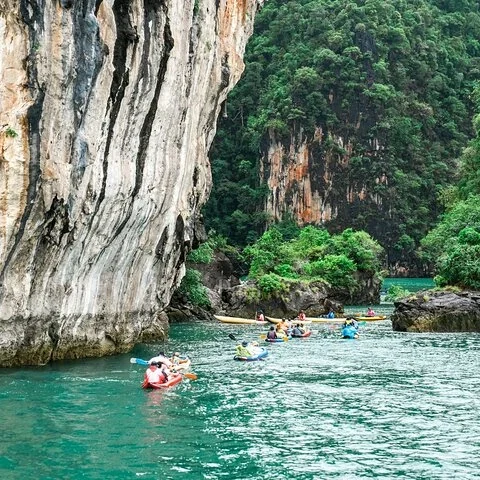 Une journée d’îles, de grottes et de canoë depuis Phuket