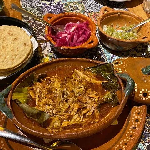 Food and everyday city life in downtown Cancún
