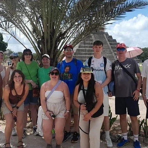 Zwei Maya-Stätten und ein Cenote an einem Tag ab Cancún