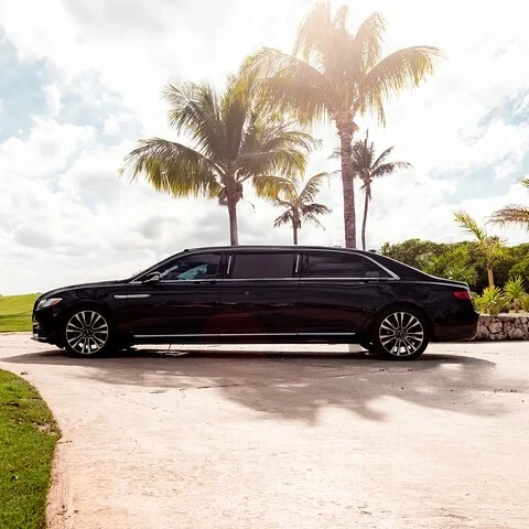 De l'aéroport de Cancún à votre hôtel en limousine privée