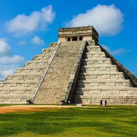 Chichén Itzá, a cenote and Valladolid in one organised day