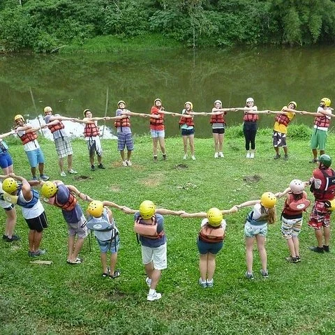 Paddle through the Cubatão River rapids