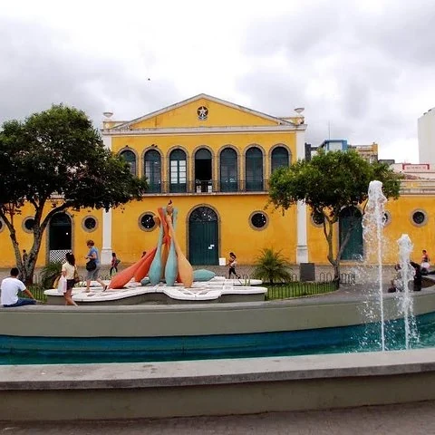 A broad view of Florianópolis in one day