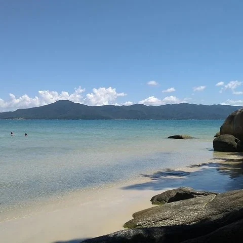 Playas, cultura y paisajes del norte de Florianópolis en privado