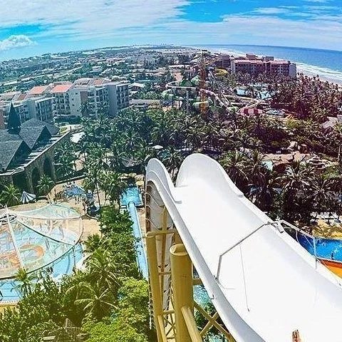 Travel to Beach Park and back to Fortaleza with transport arranged