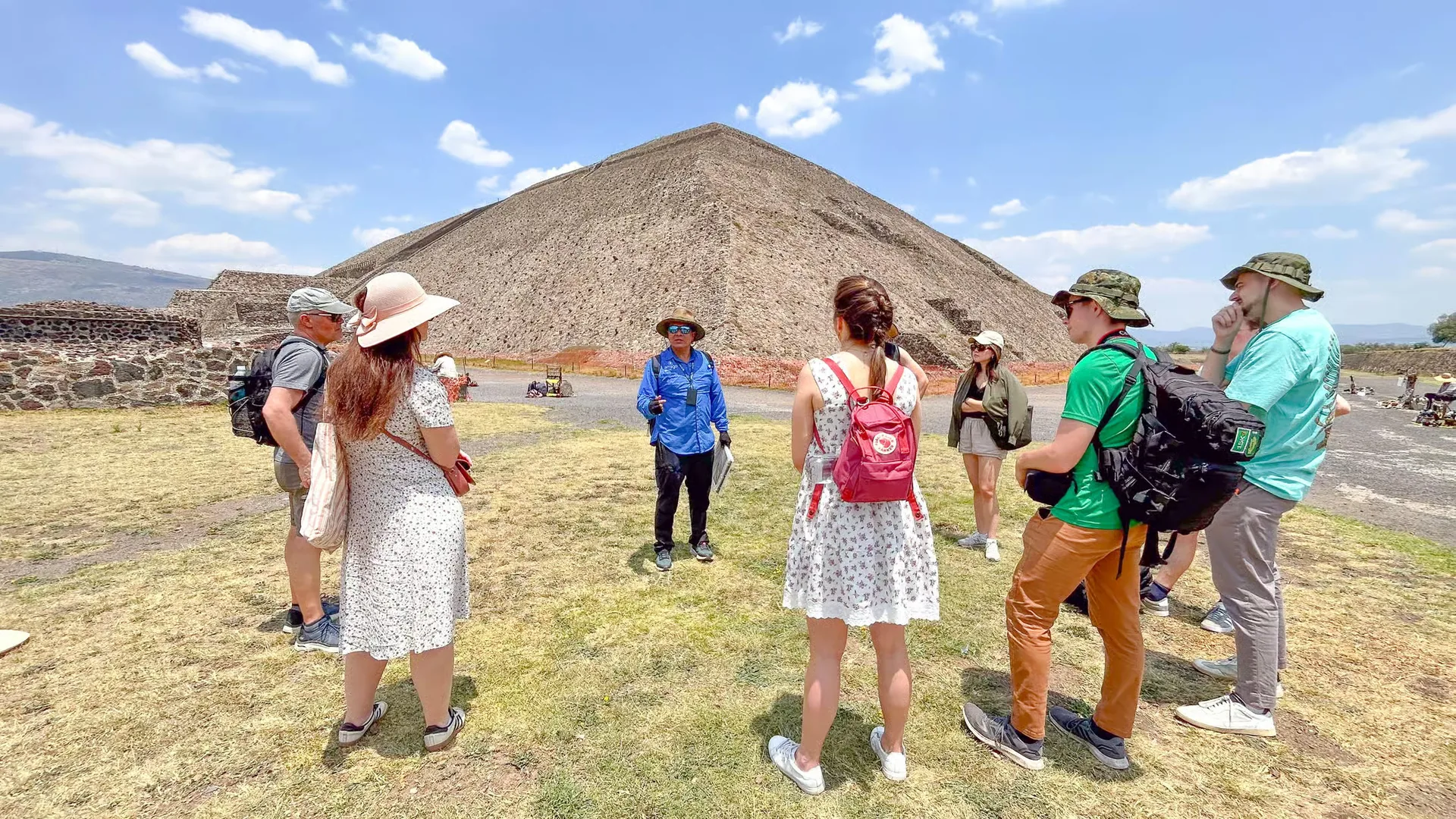 Tour Teotihuacán y Guadalupe desde Ciudad de México con almuerzo