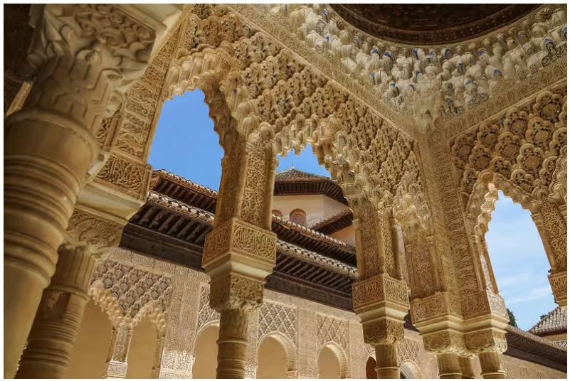 Visite Alhambra avec Palais nasrides, guide officiel et billets à Grenade
