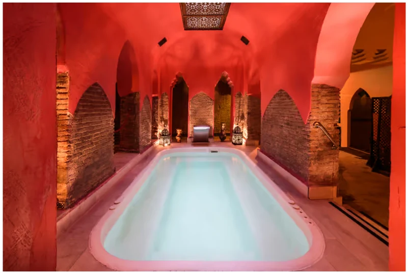 Hammam avec massage à Grenade pour une pause aux Baños de Elvira