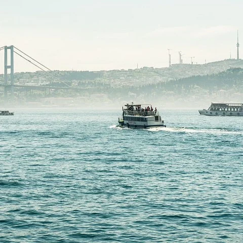 Saborea tres barrios de Estambul junto al Bósforo