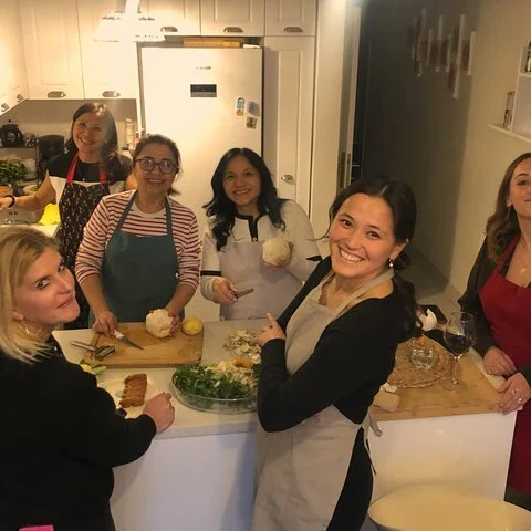 Cocina platos turcos y comparte la mesa en Estambul