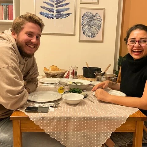 Cocina platos turcos y comparte la mesa en Estambul