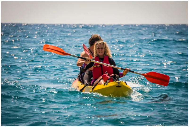 Kayak y snorkel en La Herradura por Cerro Gordo