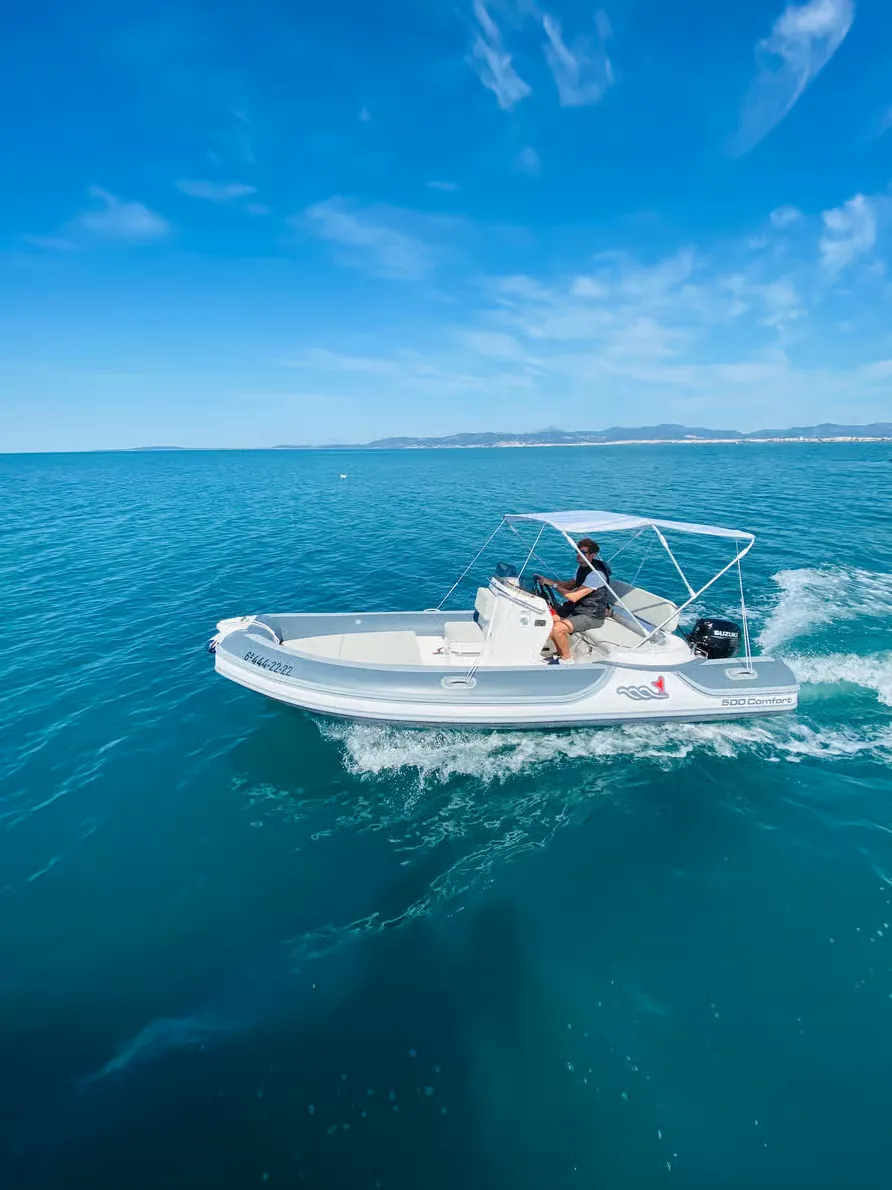 Location de bateau à El Arenal sans permis pour naviguer à Majorque