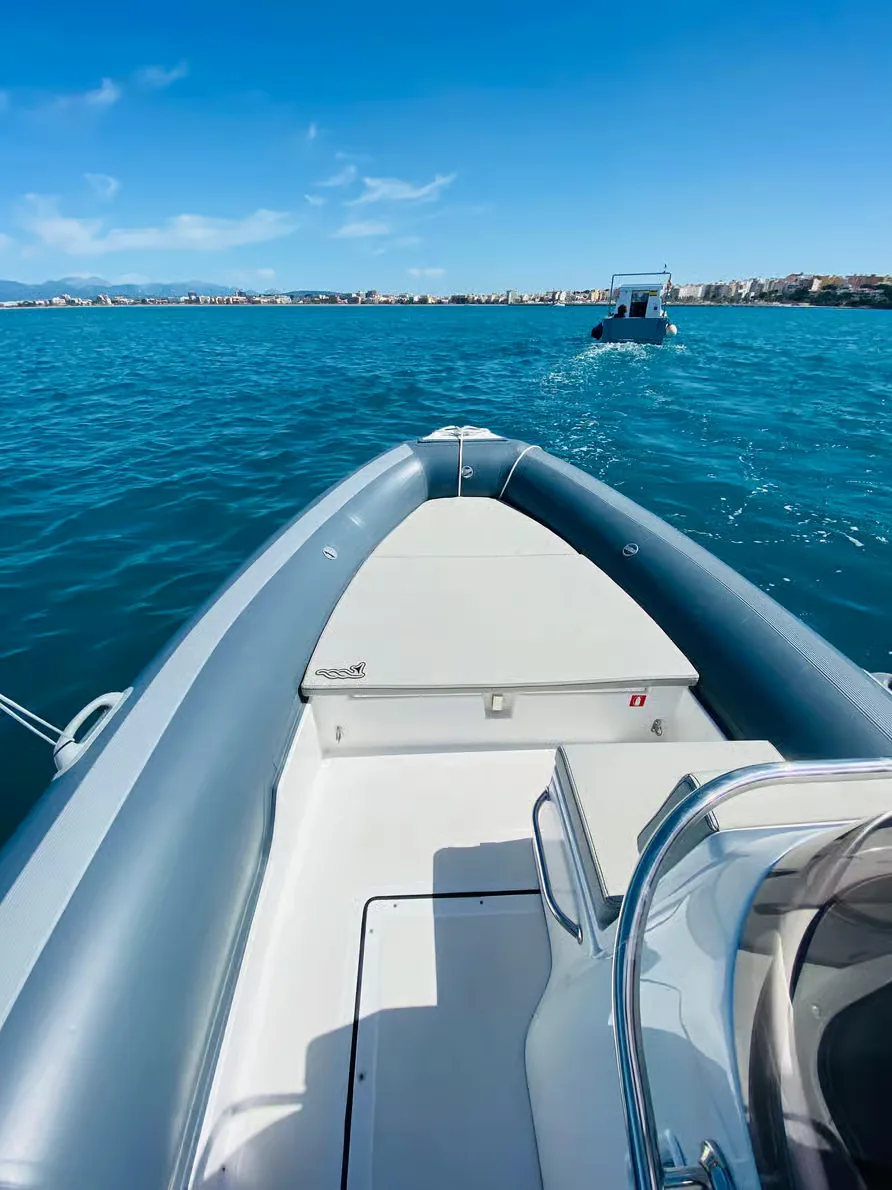 Location de bateau à El Arenal sans permis pour naviguer à Majorque