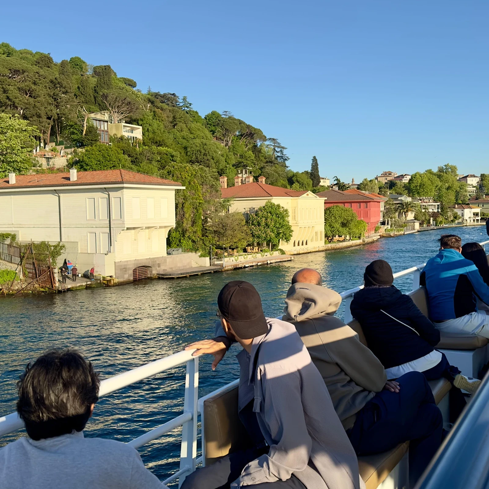 Croisière sur le Bosphore à Istanbul en journée ou au coucher du soleil