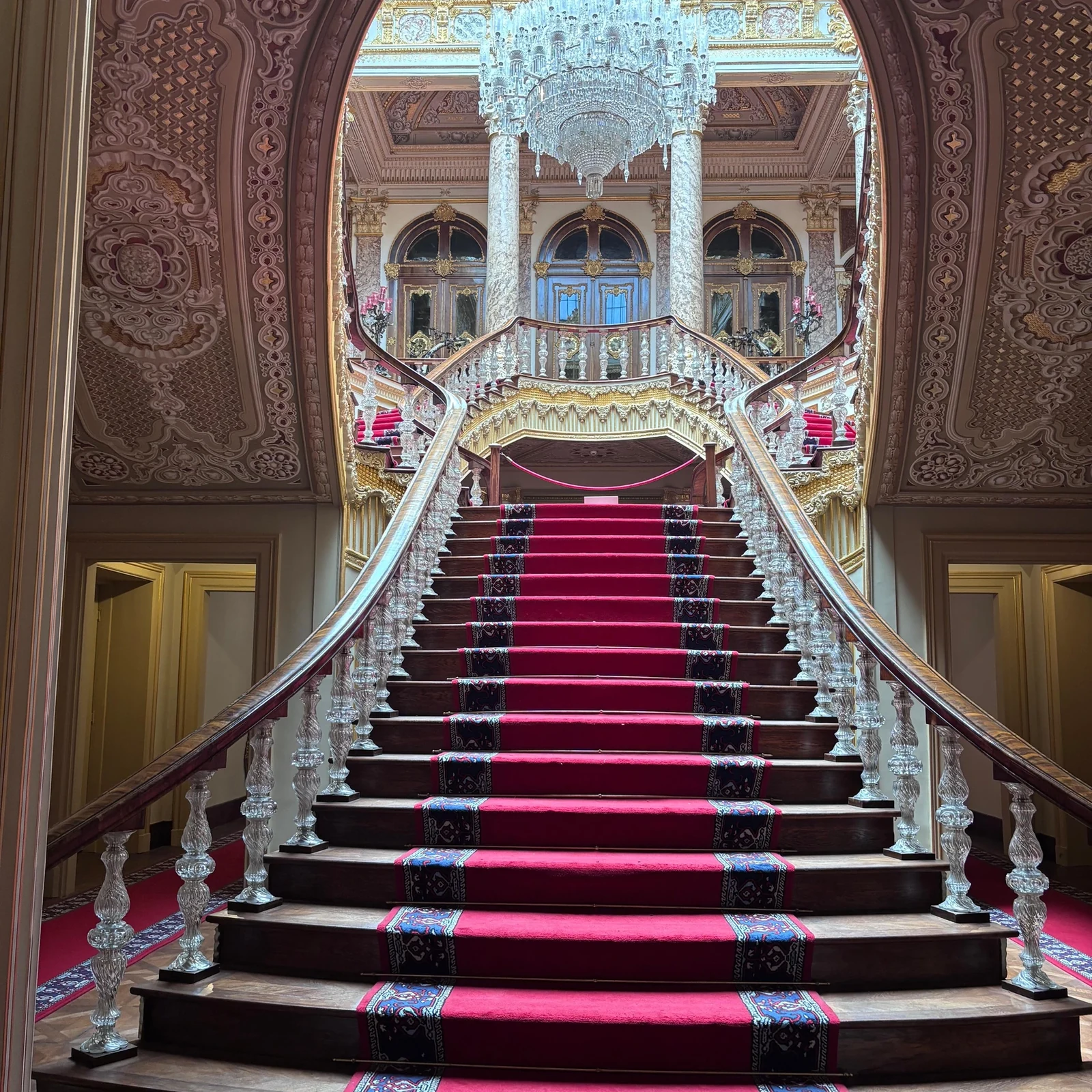 Entrada rápida al Palacio de Dolmabahçe con Harén y audioguía
