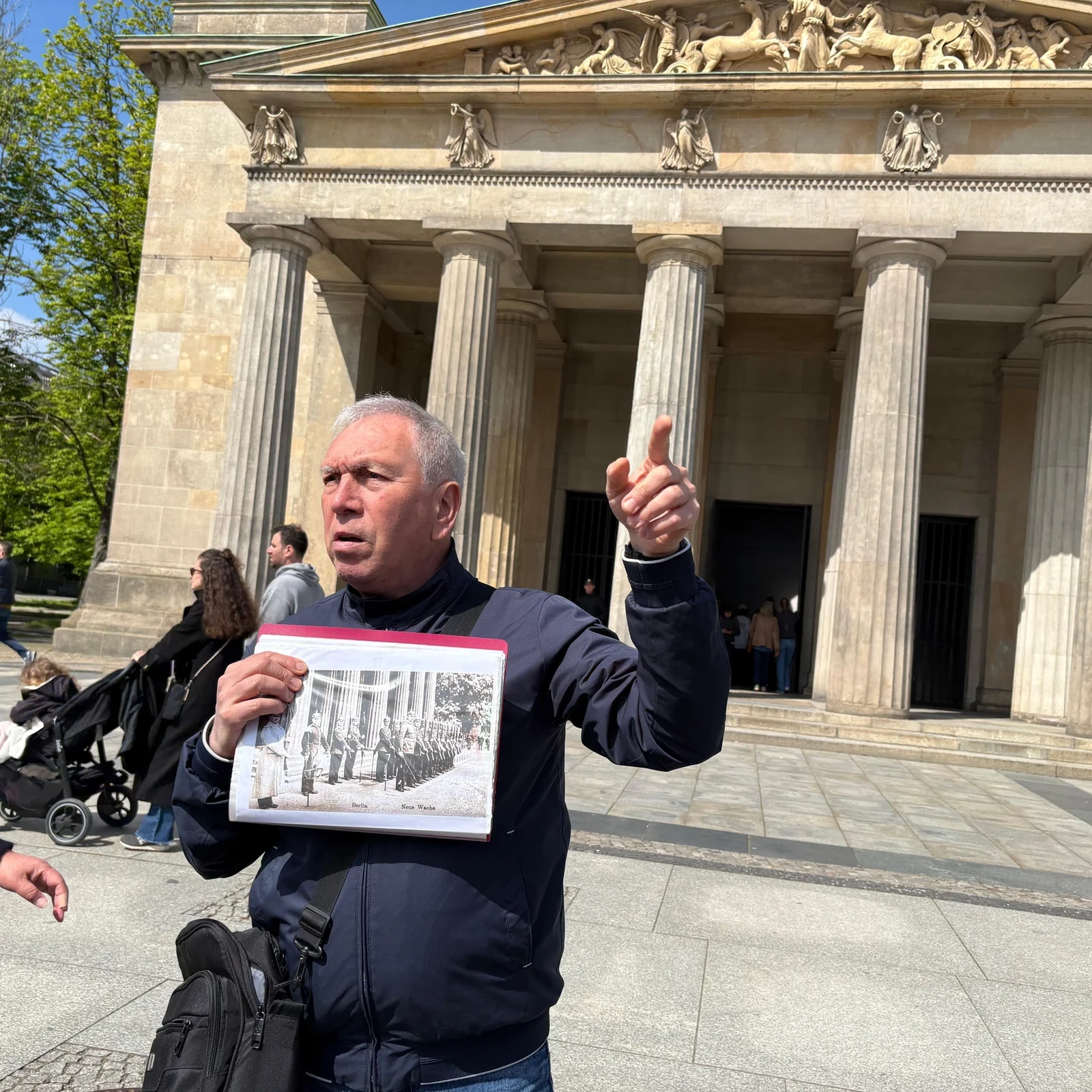 Geführter Stadtrundgang Berlin: Wahrzeichen und versteckte Ecken — lohnt sich die Tour?