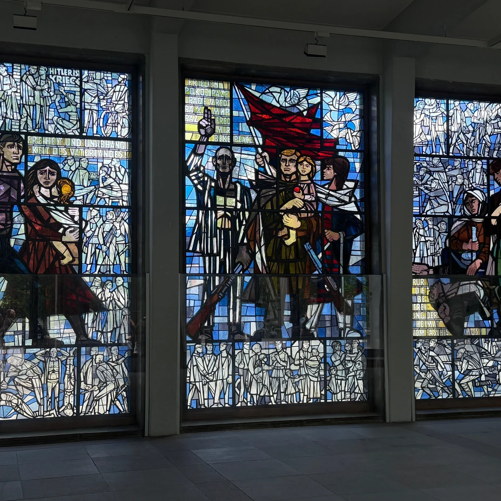 Sachsenhausen Tour ab Berlin mit Bus und englischem Guide