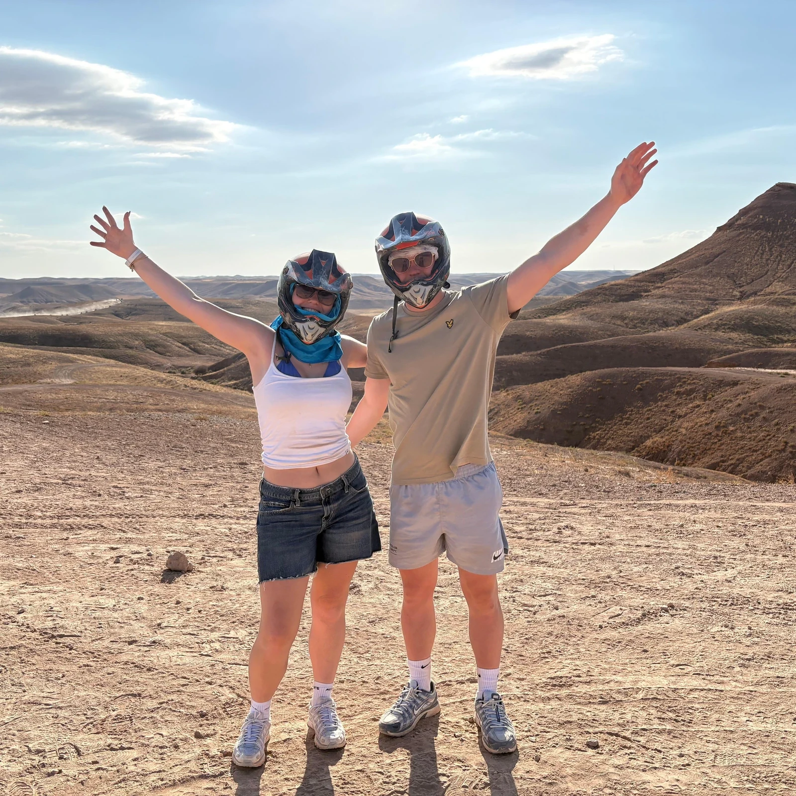Excursion désert d’Agafay depuis Marrakech avec quad, chameau, dîner et spectacle