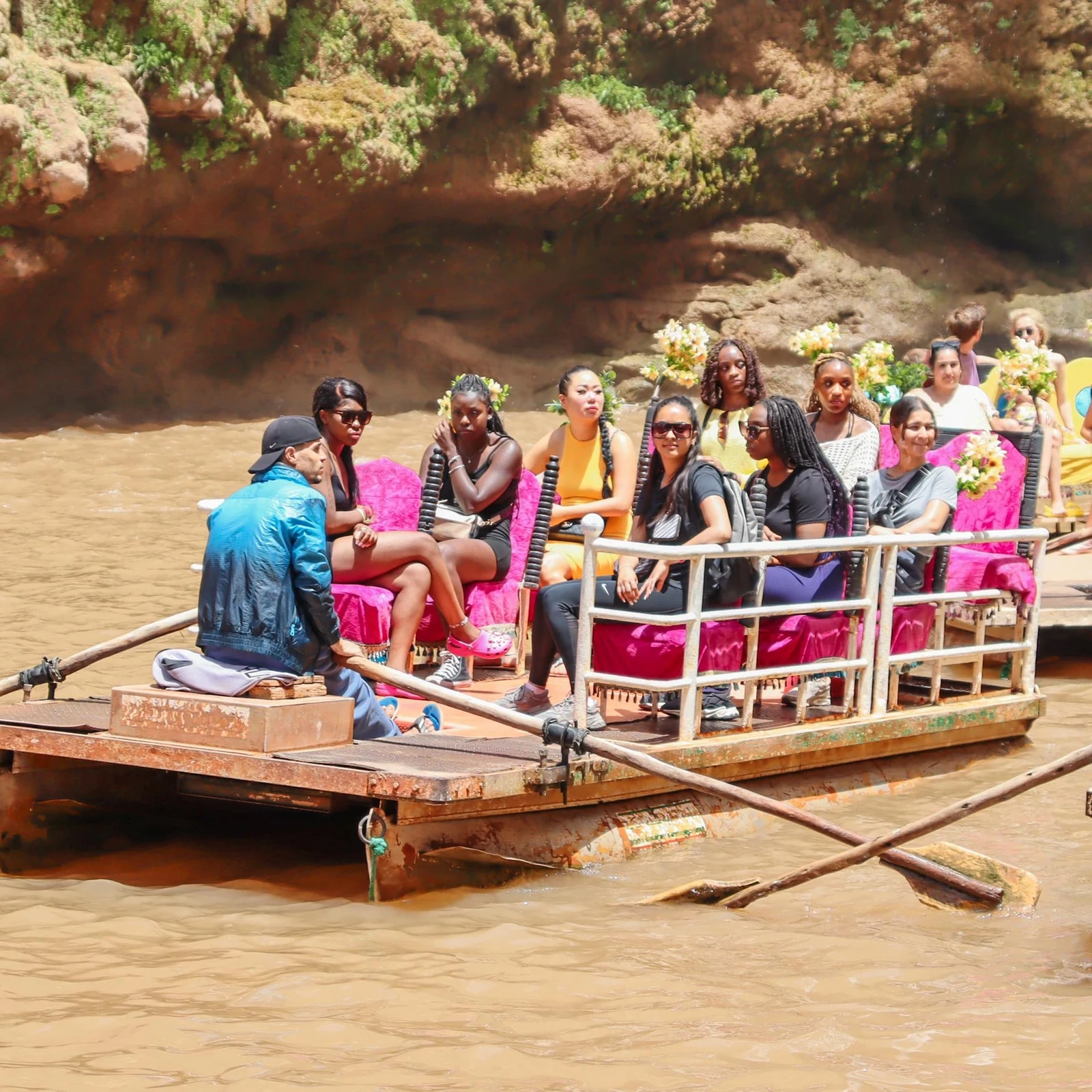 Excursion aux cascades d’Ouzoud depuis Marrakech : nature, belvédères et bateau