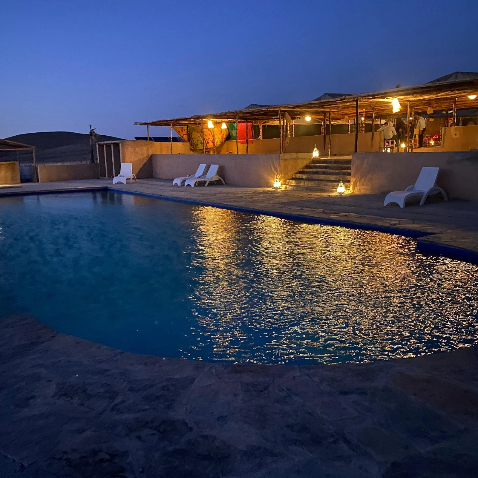 Dîner dans le désert d’Agafay depuis Marrakech avec chameau et spectacle