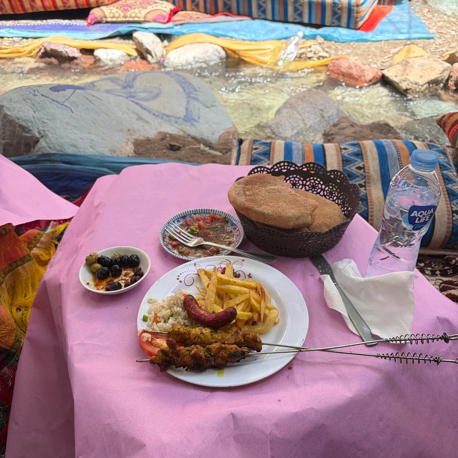 Excursion vallée de l’Ourika depuis Marrakech : cascades, villages berbères et déjeuner au bord de la rivière