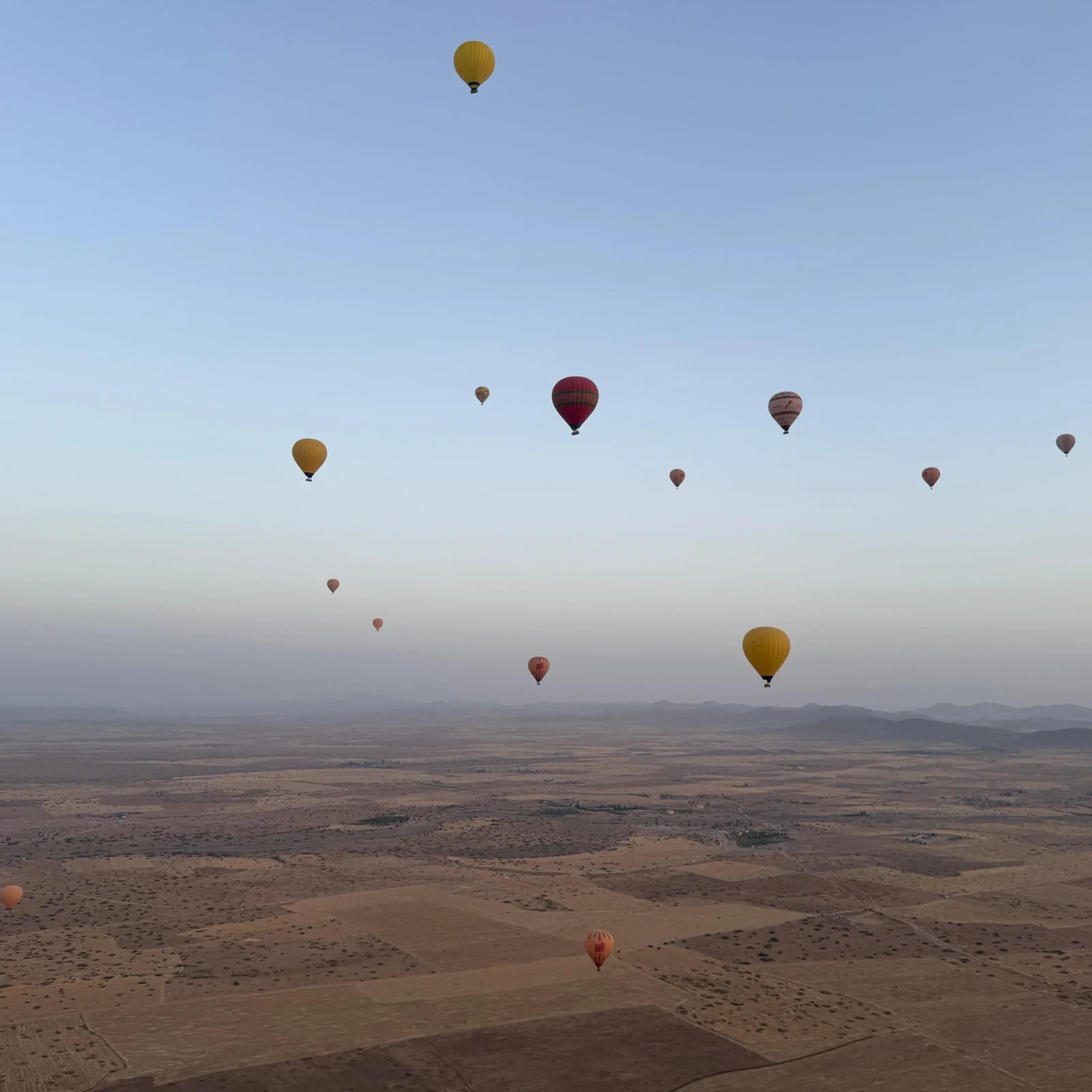 Vol en montgolfière Marrakech lever du soleil avec petit-déjeuner berbère