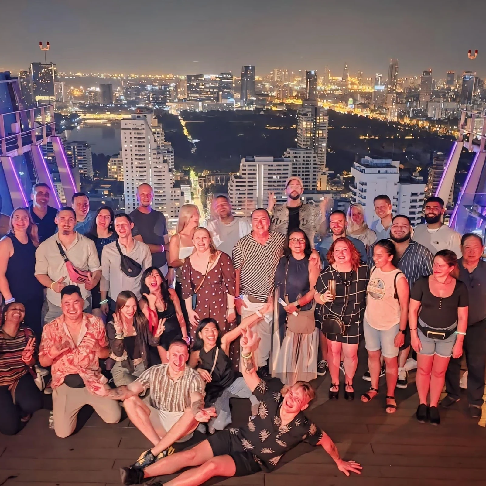 Visite nocturne Bangkok Soi Cowboy, Nana, Soi 11, rooftops et clubs