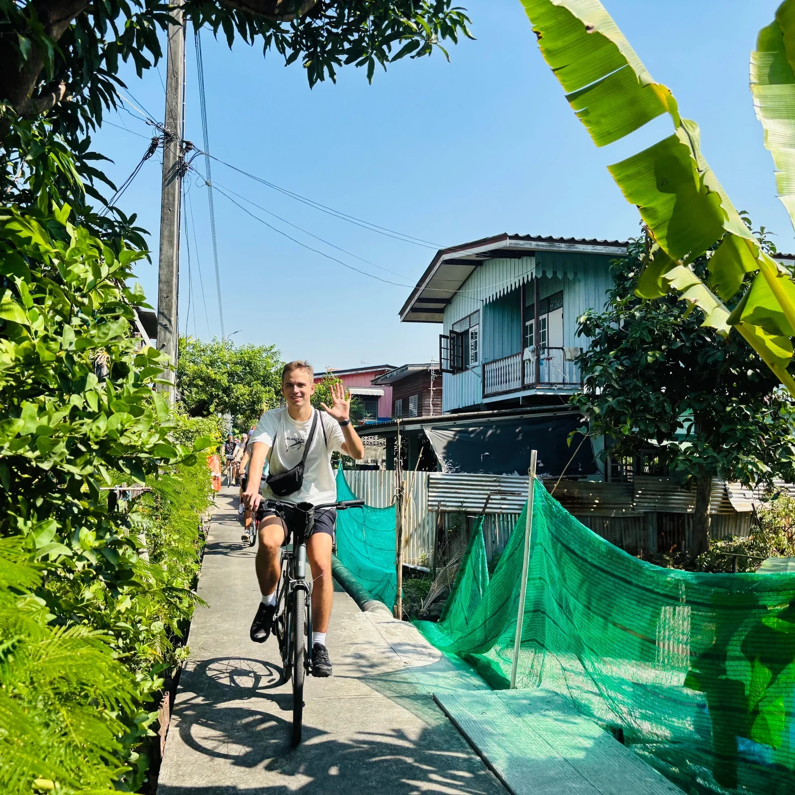 Visite à vélo de Bangkok : temples, canaux et vie locale