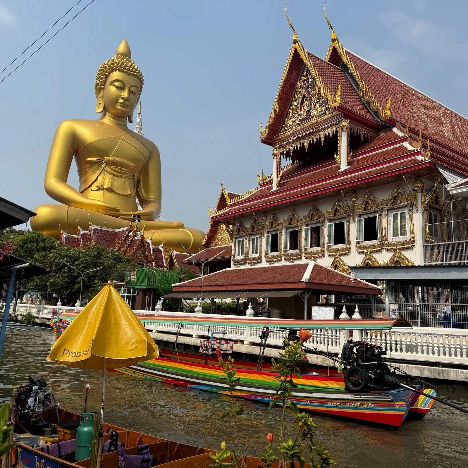Tour en bicicleta por Bangkok entre templos, canales y vida local
