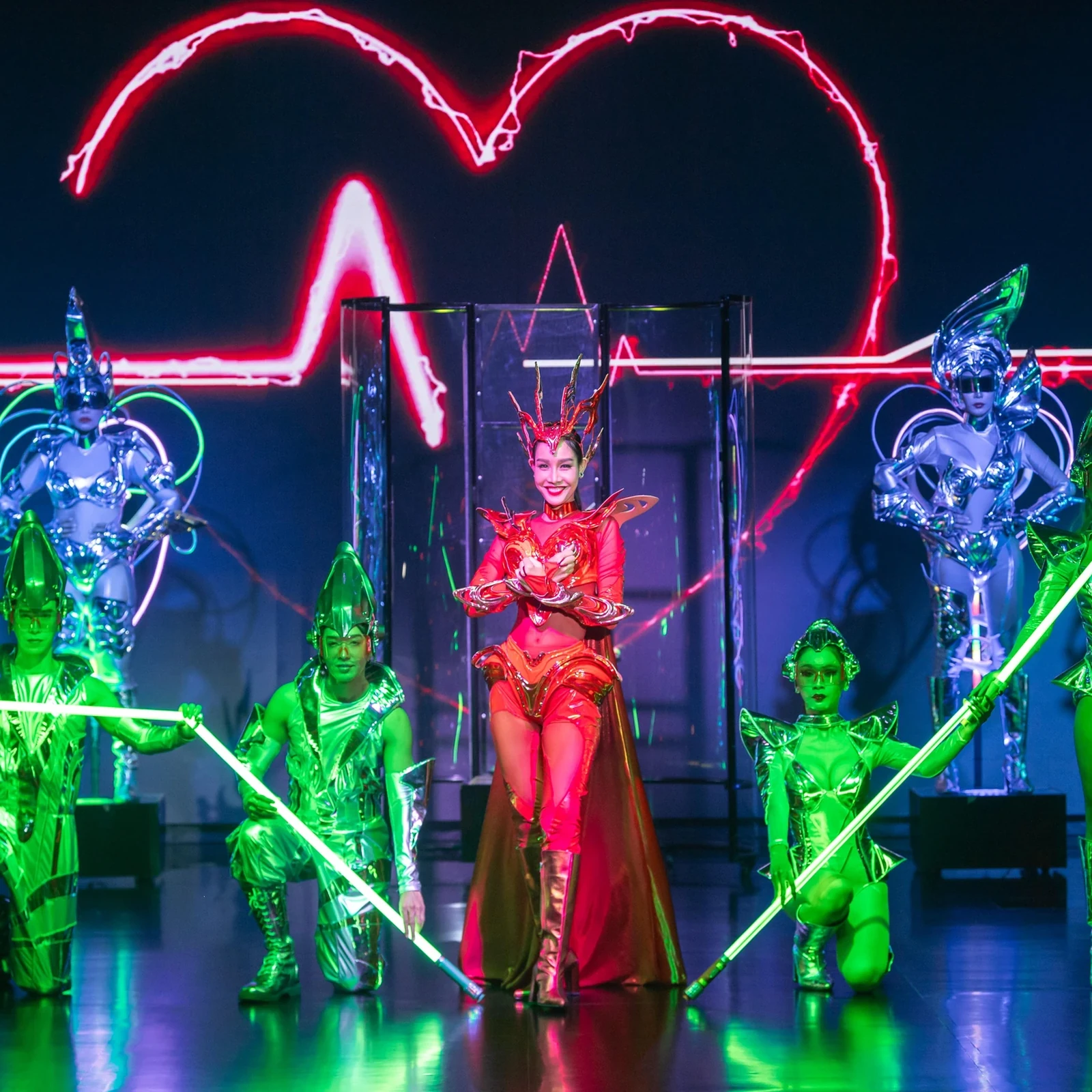 Calypso Cabaret Bangkok mit vorderen Sitzplätzen