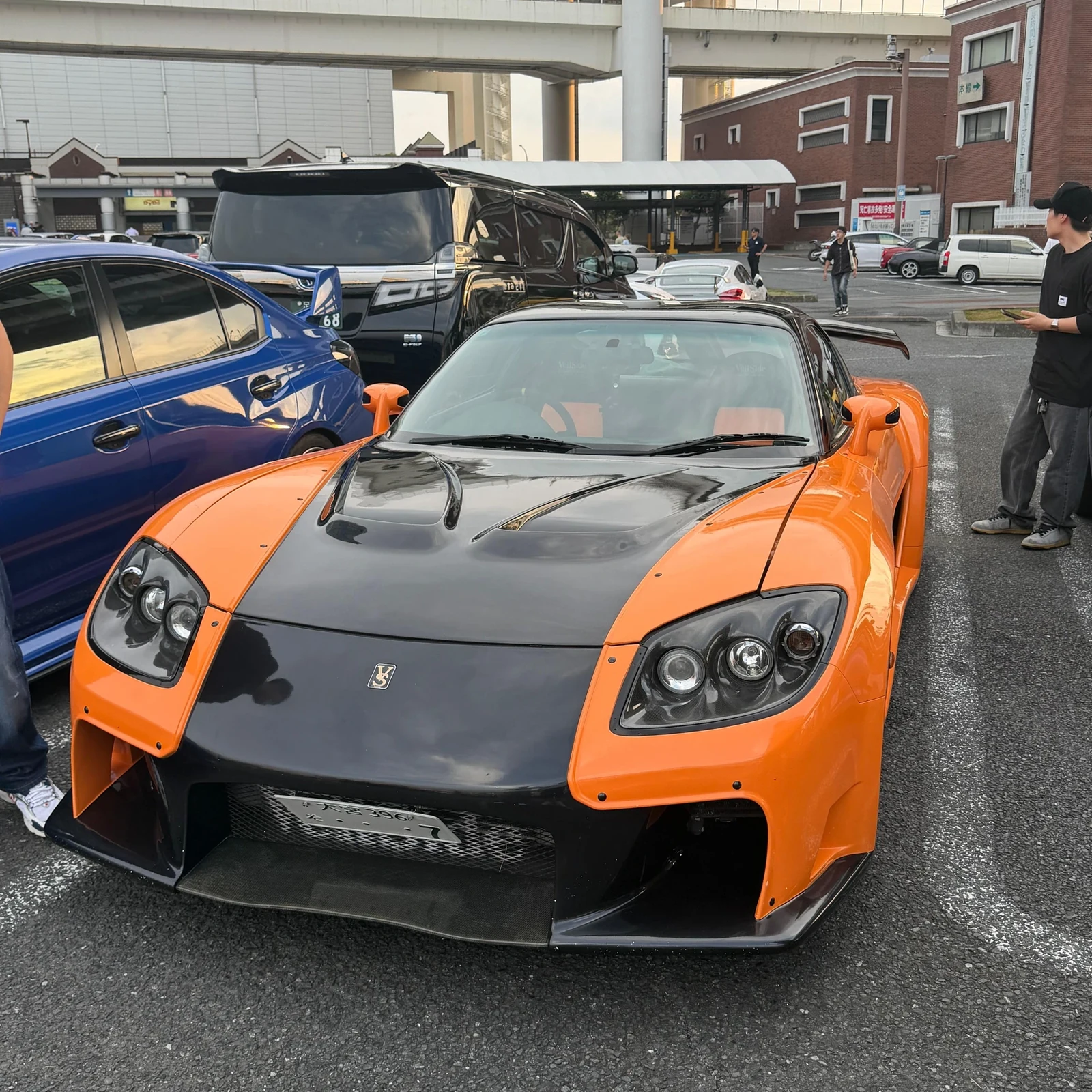 Tokyo JDM Tour Daikoku PA : culture tuning japonaise, voitures modifiées et virée nocturne dans Tokyo