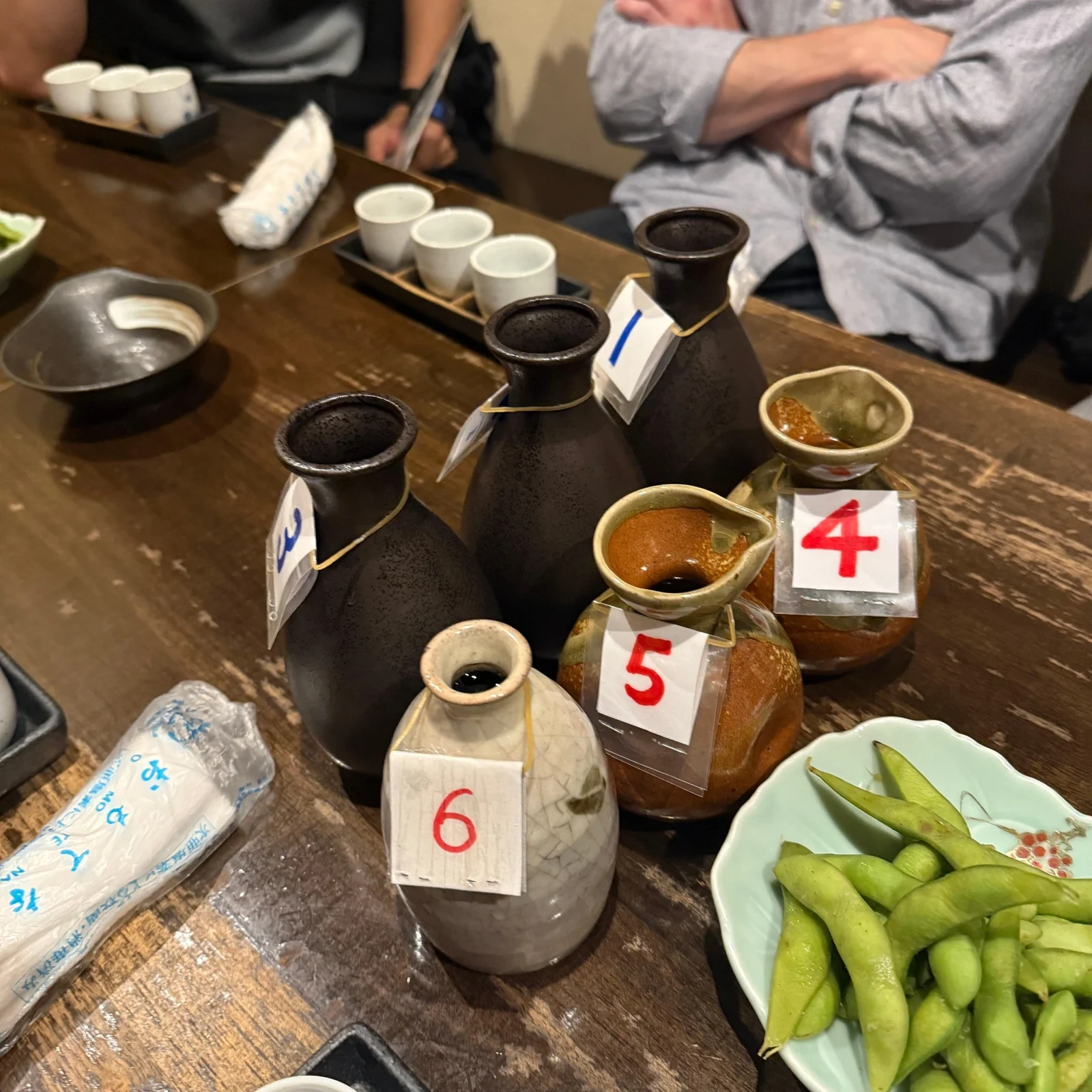 Shinjuku bar and izakaya tour with a local guide