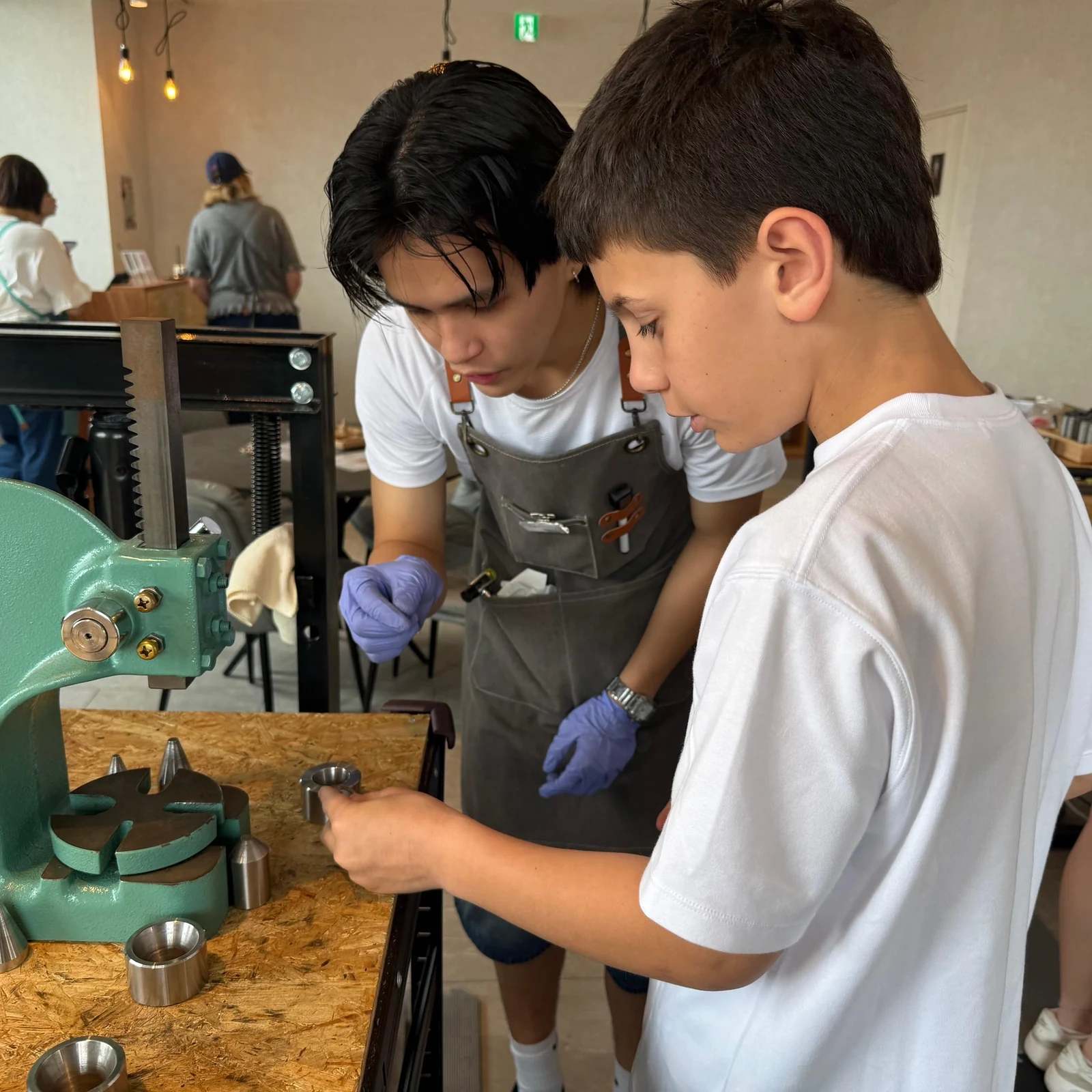 Vintage-Münzring-Workshop in Asakusa