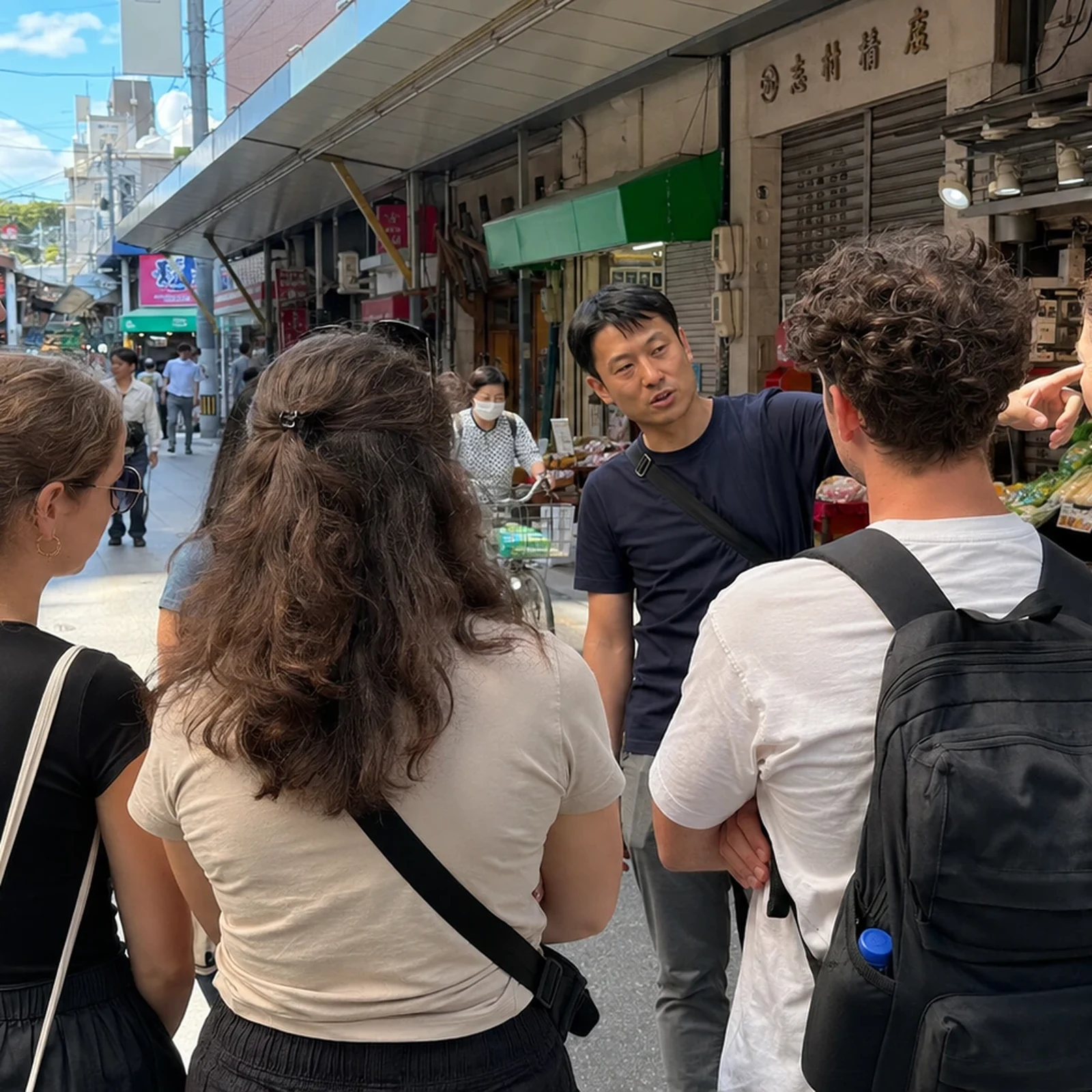 Private Nakazakicho and Tenma Walking Tour: Retro Streets and Local Osaka