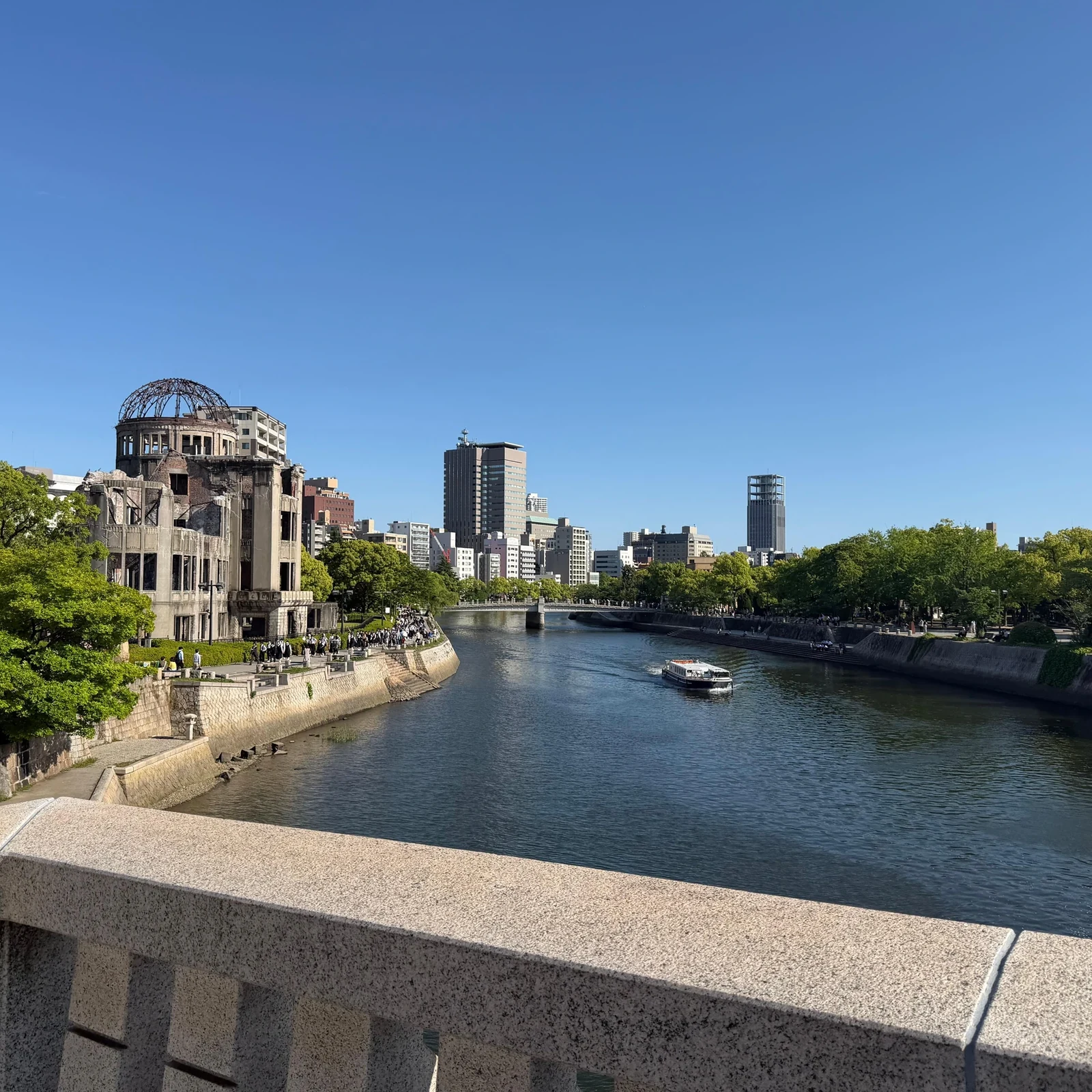 Excursión de Osaka a Hiroshima y Miyajima en tren bala