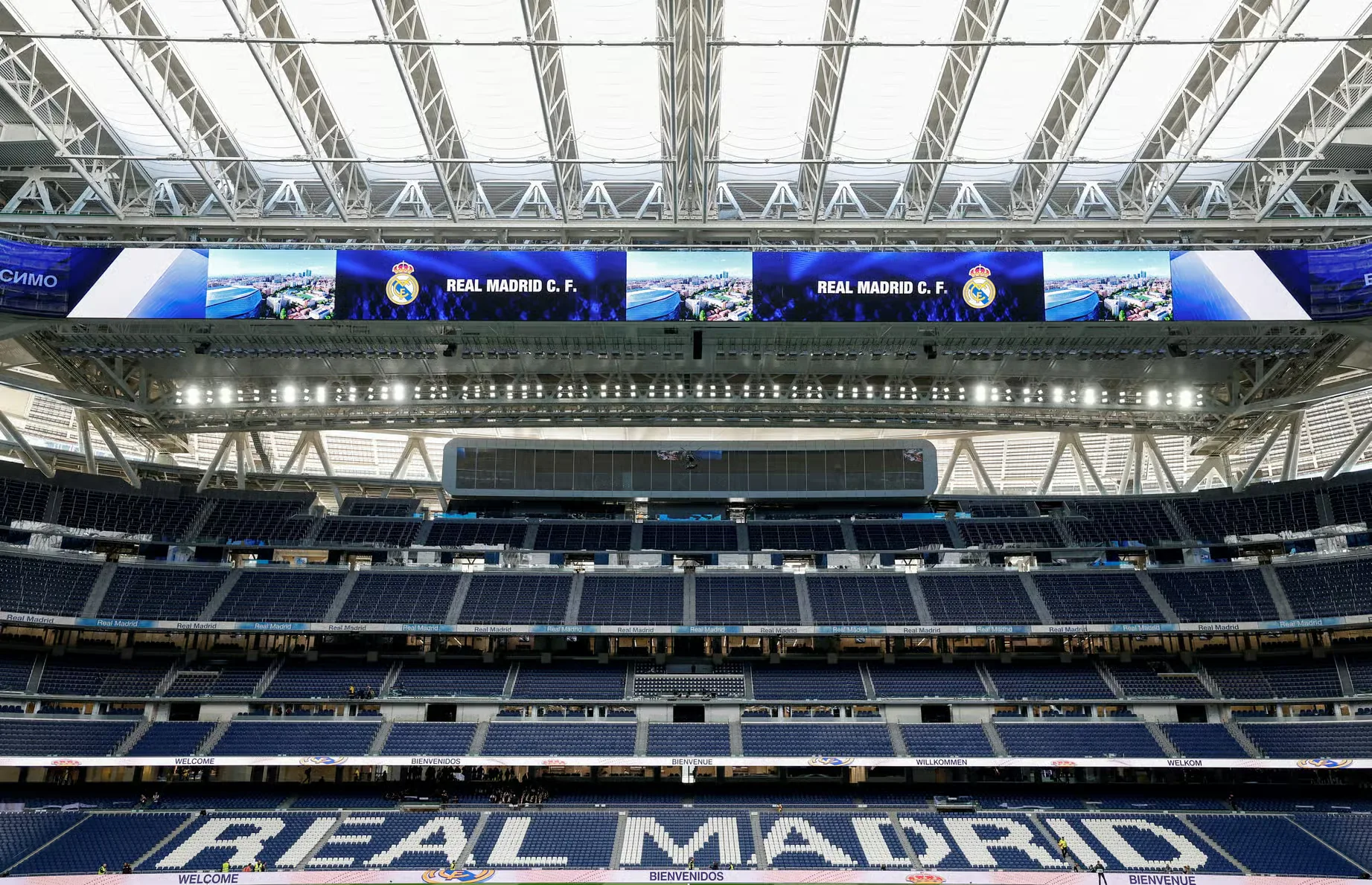 Visitez le Santiago Bernabeu avec un guide et découvrez l'histoire du Real Madrid