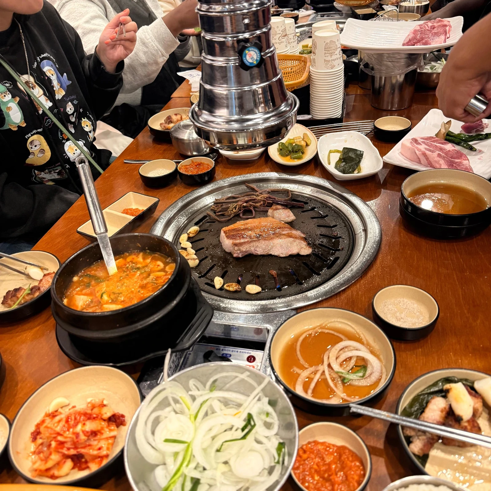Korean BBQ in Seoul mit lokalem Gastgeber