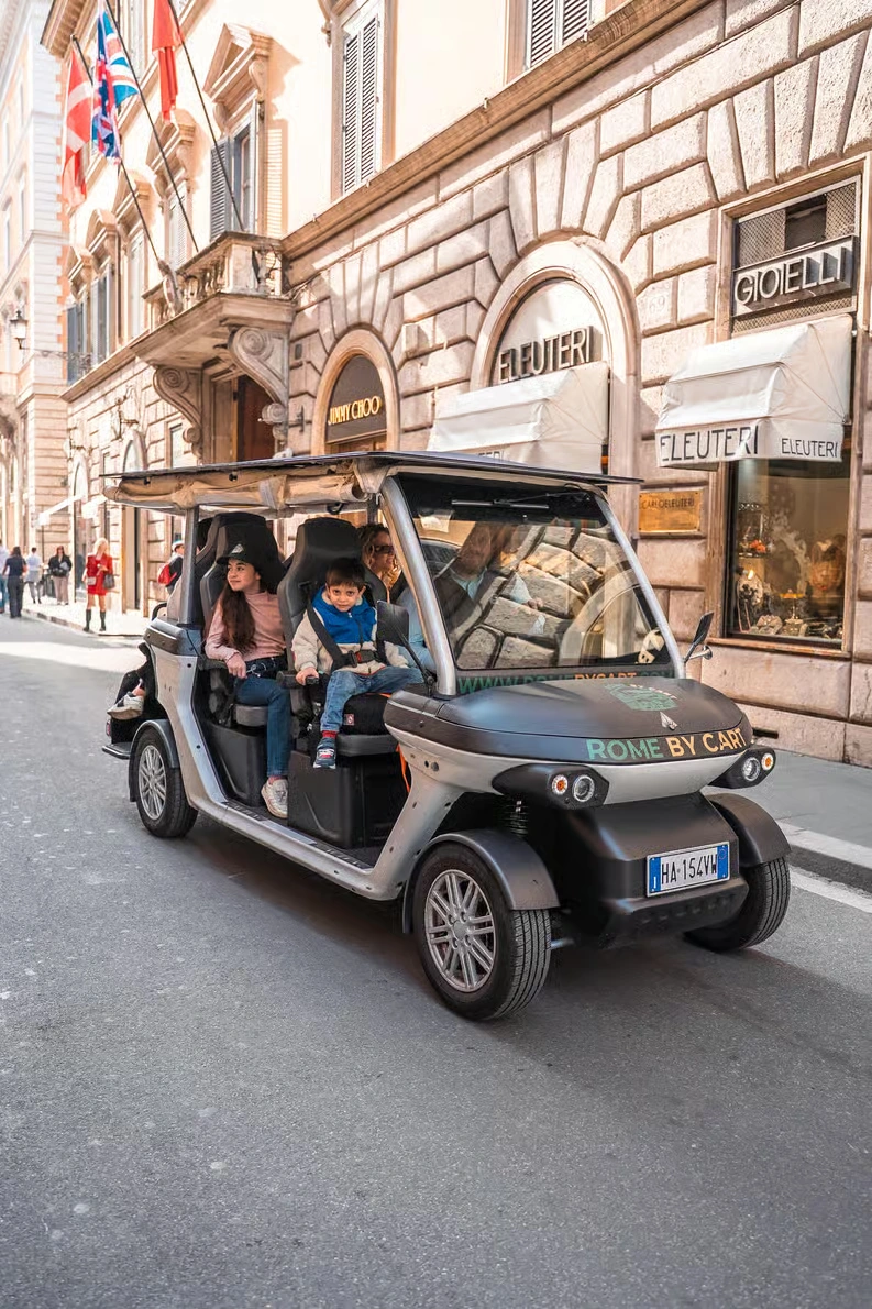 Private golf cart tour in Rome at your pace