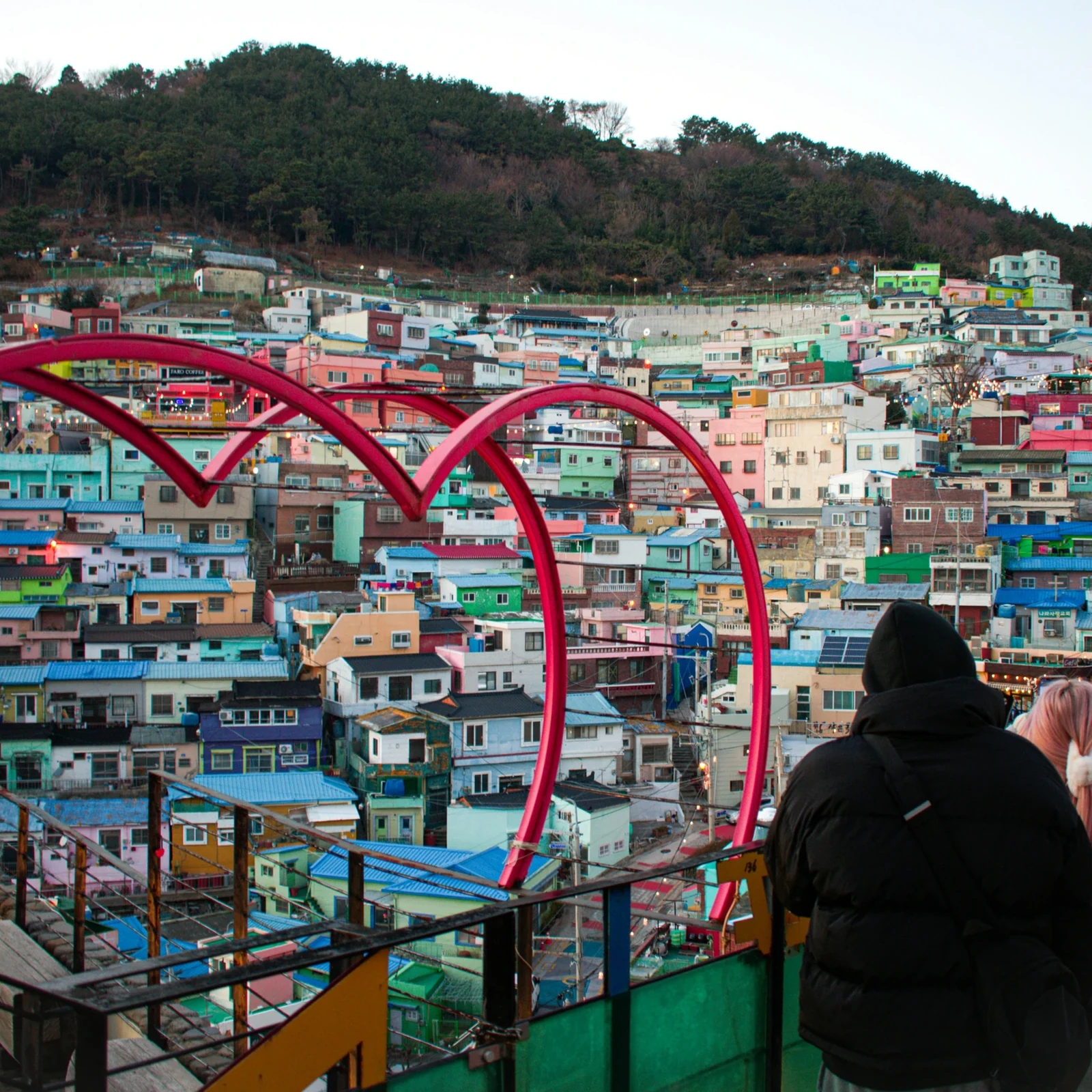 Tour nocturno por Busan: mercados, costa y miradores iluminados