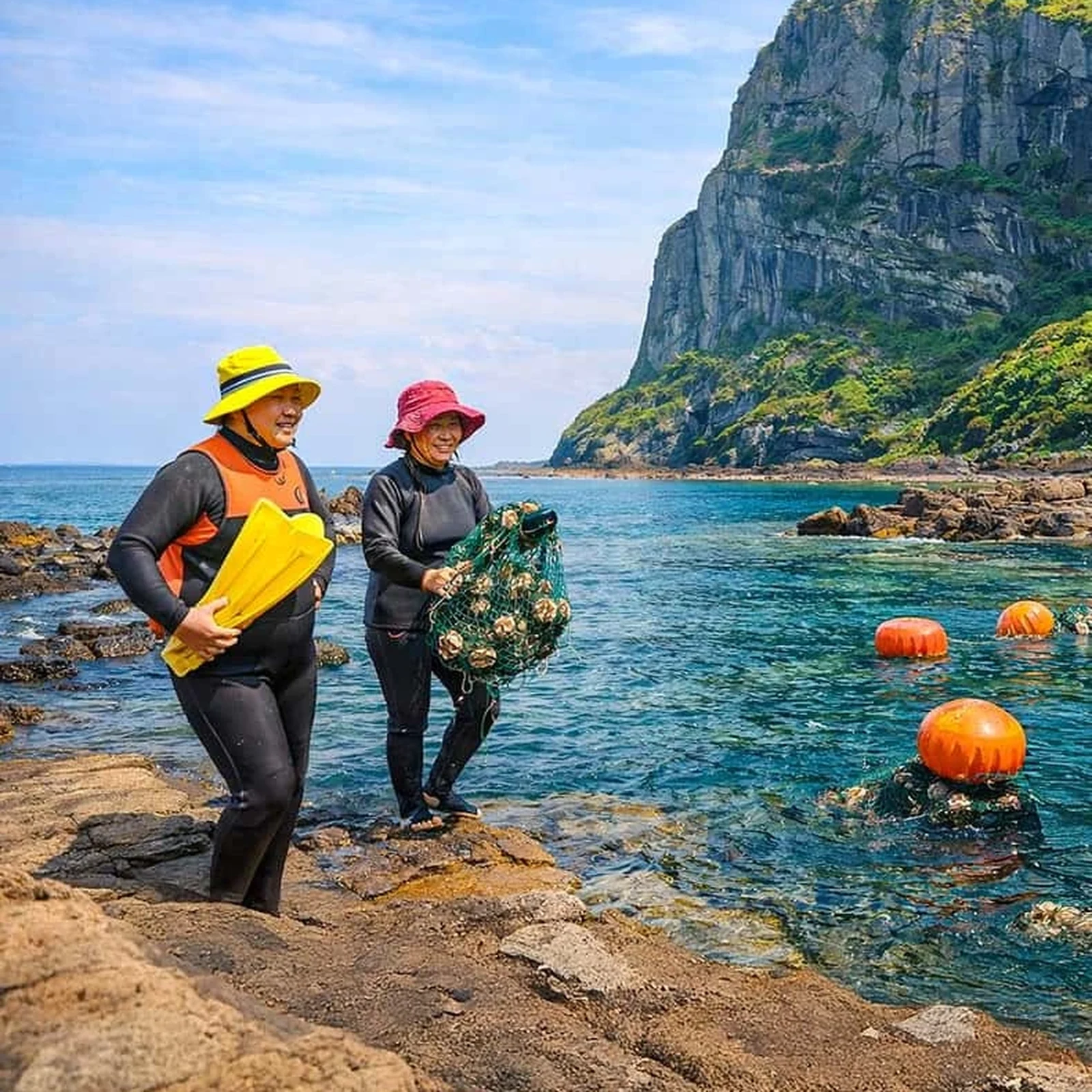 East Jeju UNESCO Tour: Seongsan and Haenyeo Show