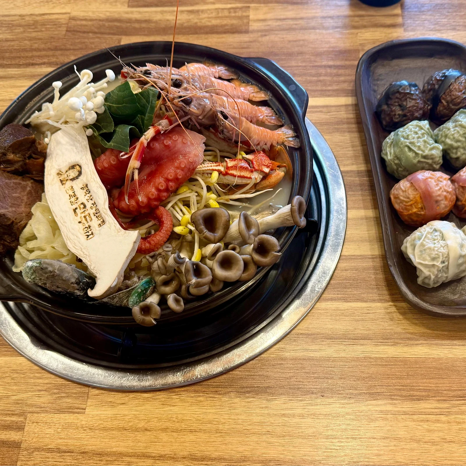 Western and Southern Jeju Tour: Hallasan, Waterfalls and Volcanic Scenery