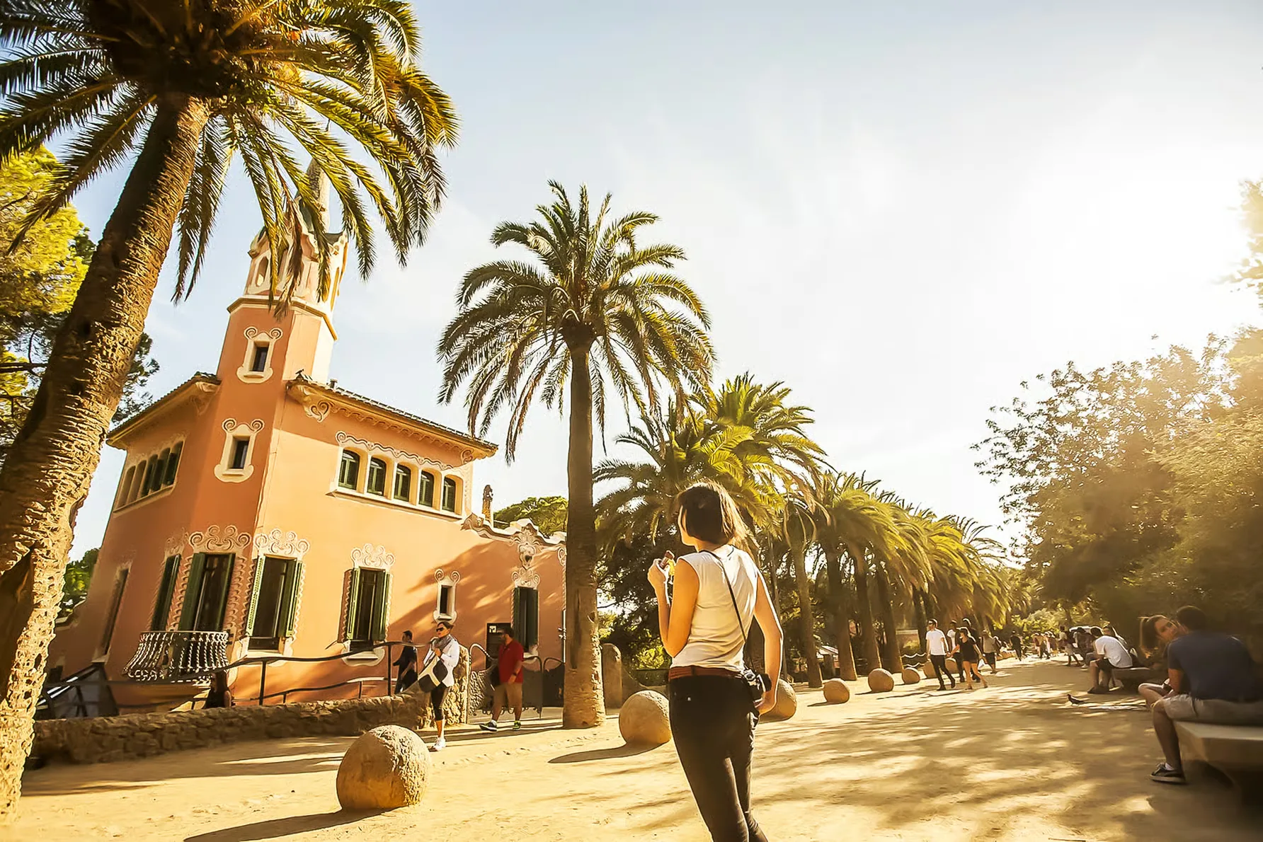 Park Güell entry ticket to discover Gaudí’s Barcelona at your own pace