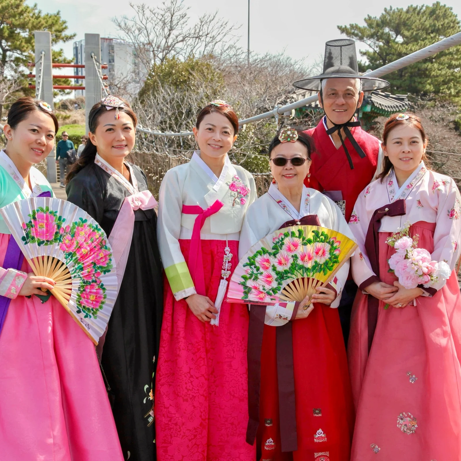 Vivez une séance photo privée en hanbok à Jeju