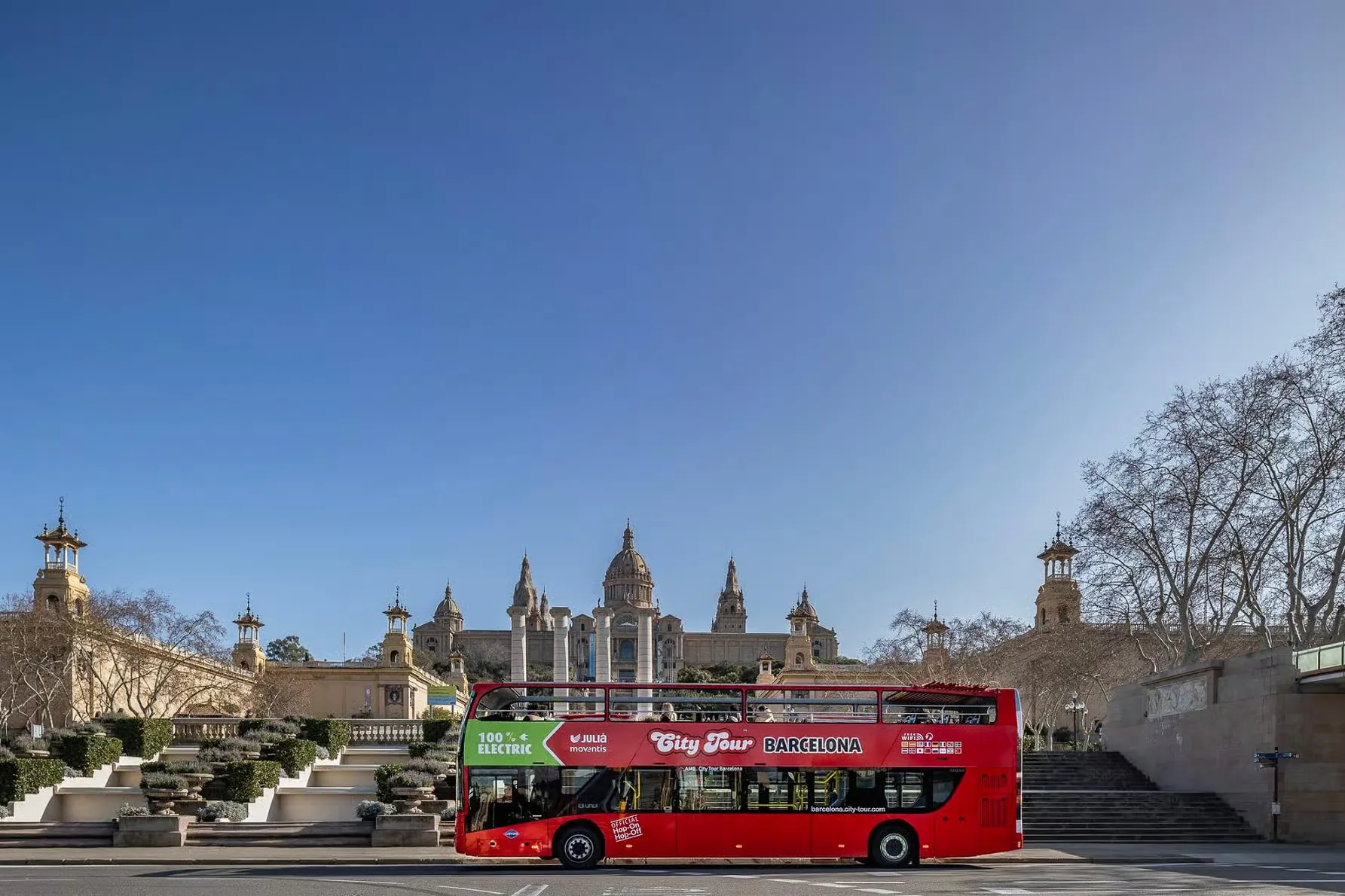 Découvrez Barcelone à votre rythme en bus touristique